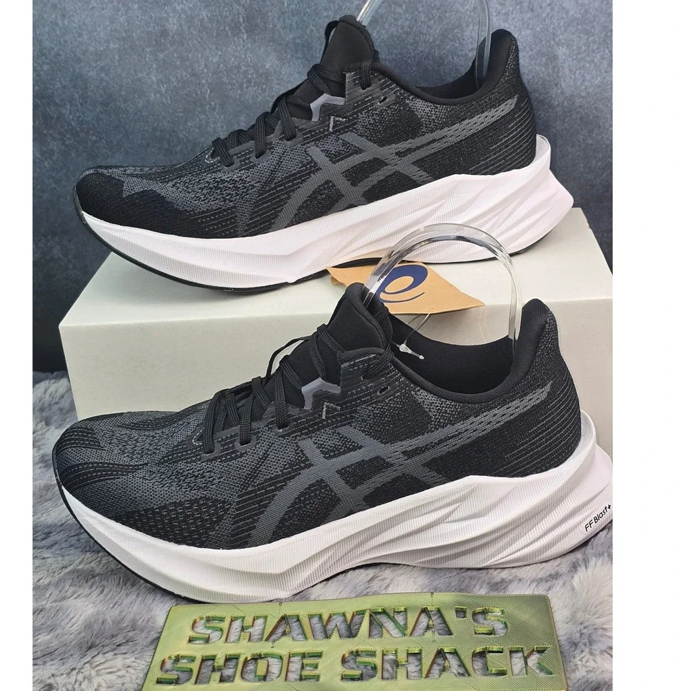 NWT ASICS Dynablast 5 Black White Running Shoes Womens 8.5